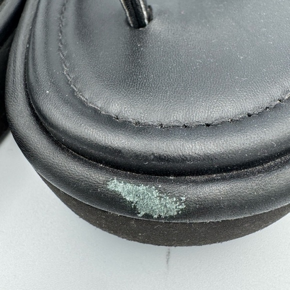 Stuart Weitzman Black Leather Platform Flip Flops - Picture 3 of 10